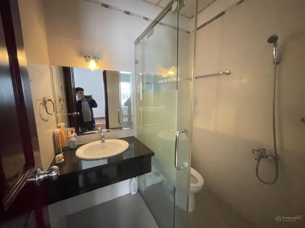 Cho thuê cc lữ gia căn 3pn  100m2 nội thất như hình giá 15tr ở liền