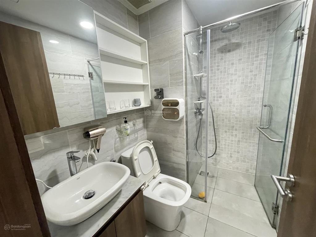 Cho thuê nhanh 1pn full nt cc kingdom 101 50m2 giá 16,5tr