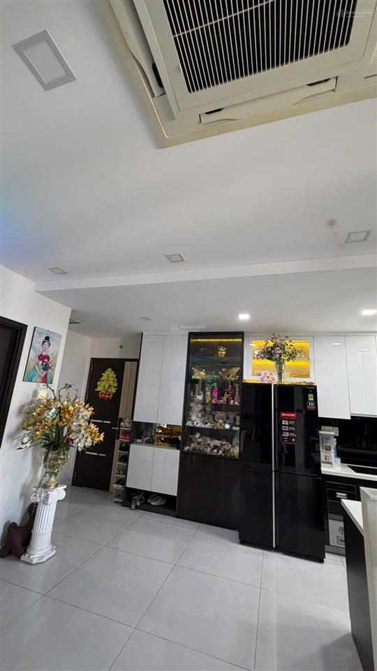 Bán 3pn full nội thất cc xi grand court quận 10 giá tốt 9,3 tỷ
