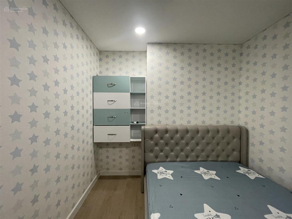 Chủ cho thuê nhanh 3pn  103m2 chung cư kingdom 101 giá 10tr