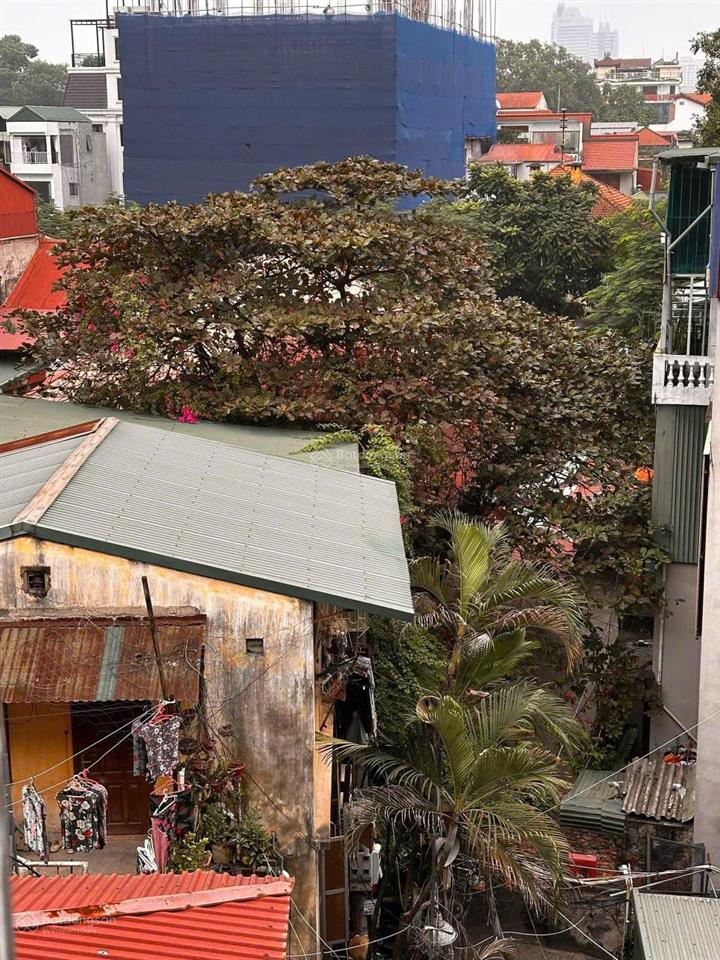 Bán căn hộ tập thể 2pn, 2wc, 64m2 tại 14 nguyễn khuyến, văn miếu, đống đa, hà nội, giá tốt