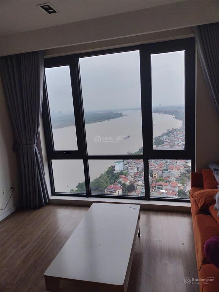 Cho thuê căn hộ 2pn, 2wc full đồ, dt 85m2 view sông hồng đẹp nhất dự án