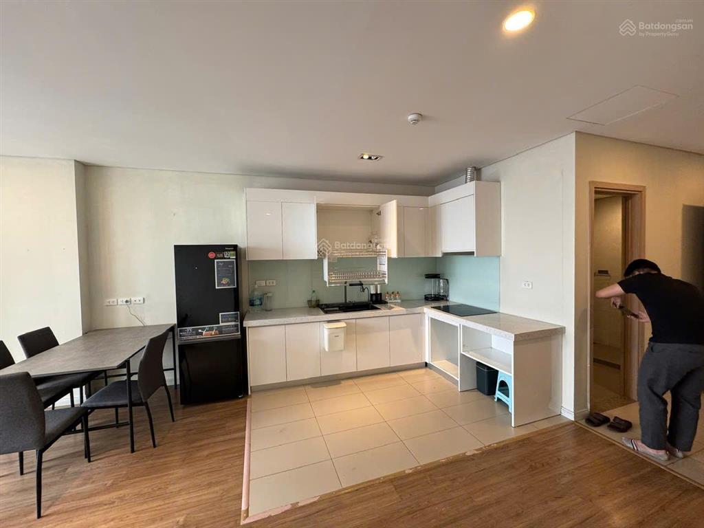 Chủ nhà gửi bán căn hộ 2pn 2wc chung cư mipec long biên view sông hồng tầng 25 toà b