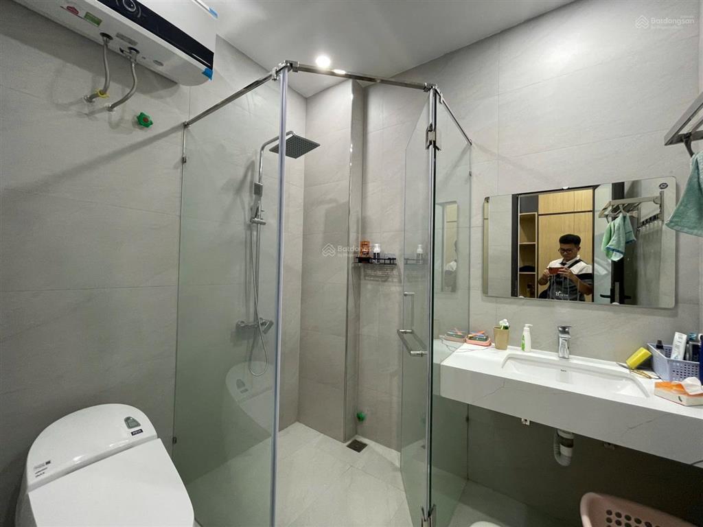 Nhà 6,5 tầng 2 mặt thoáng dân xây độc lập phố lê lợi nhà mặt ngõ, ô tô đỗ trong nhà