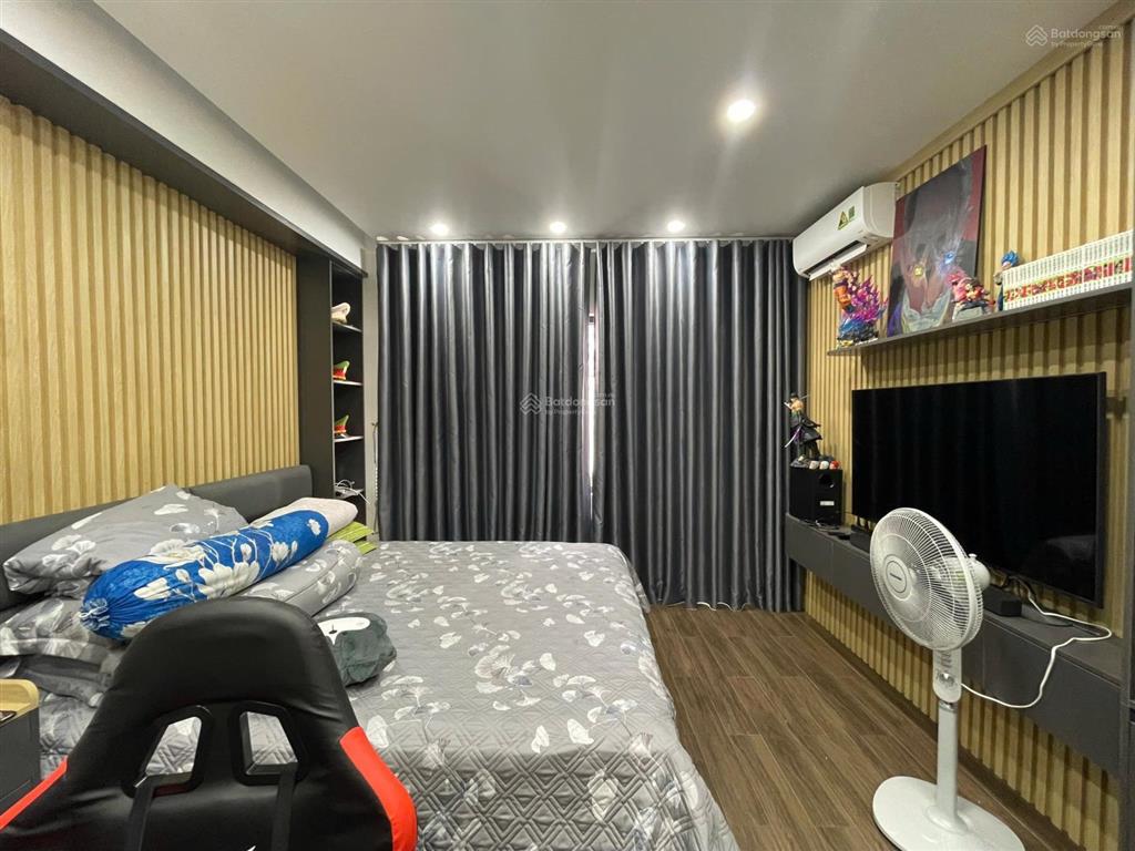 Nhà 6,5 tầng 2 mặt thoáng dân xây độc lập phố lê lợi nhà mặt ngõ, ô tô đỗ trong nhà