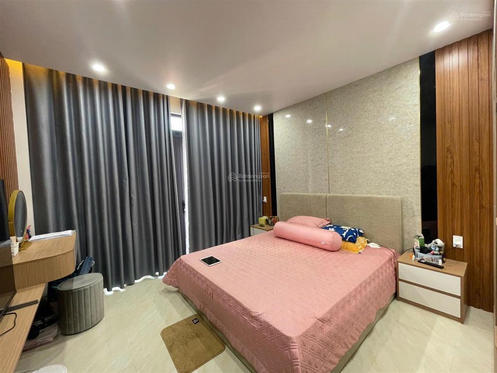 Nhà 6,5 tầng 2 mặt thoáng dân xây độc lập phố lê lợi nhà mặt ngõ, ô tô đỗ trong nhà