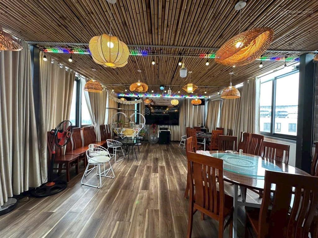 Chính chủ bán nhà 7 tầng thang máy khu vincom lê thánh tông