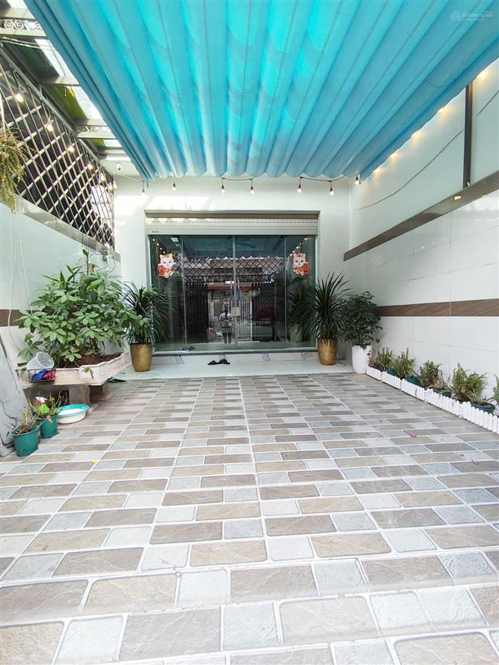 Chủ nhà làm ăn phát đạt, chuyển lên nhà lớn hơn nên cần bán căn nhà tâm huyết!