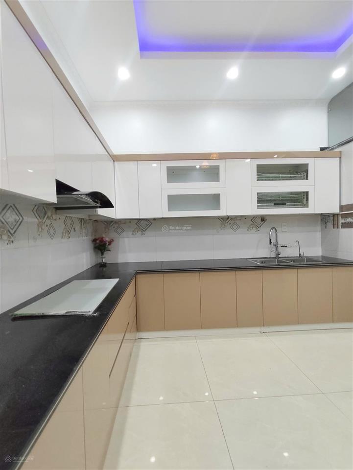 Chủ nhà làm ăn phát đạt, chuyển lên nhà lớn hơn nên cần bán căn nhà tâm huyết!