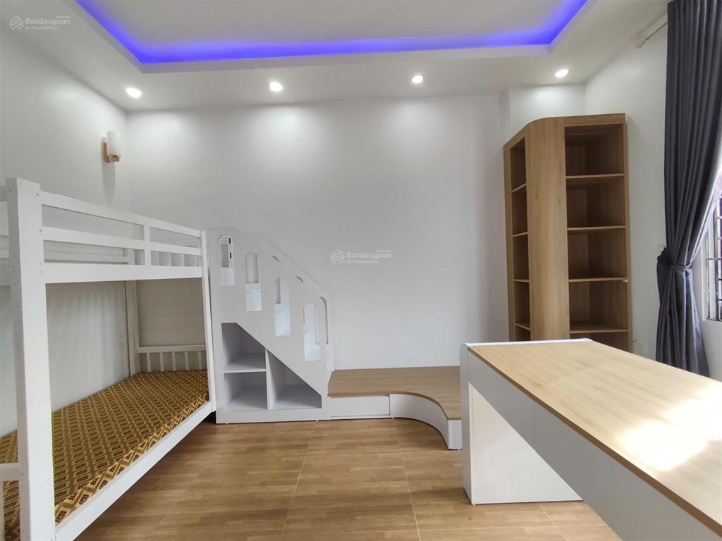 Chủ nhà làm ăn phát đạt, chuyển lên nhà lớn hơn nên cần bán căn nhà tâm huyết!