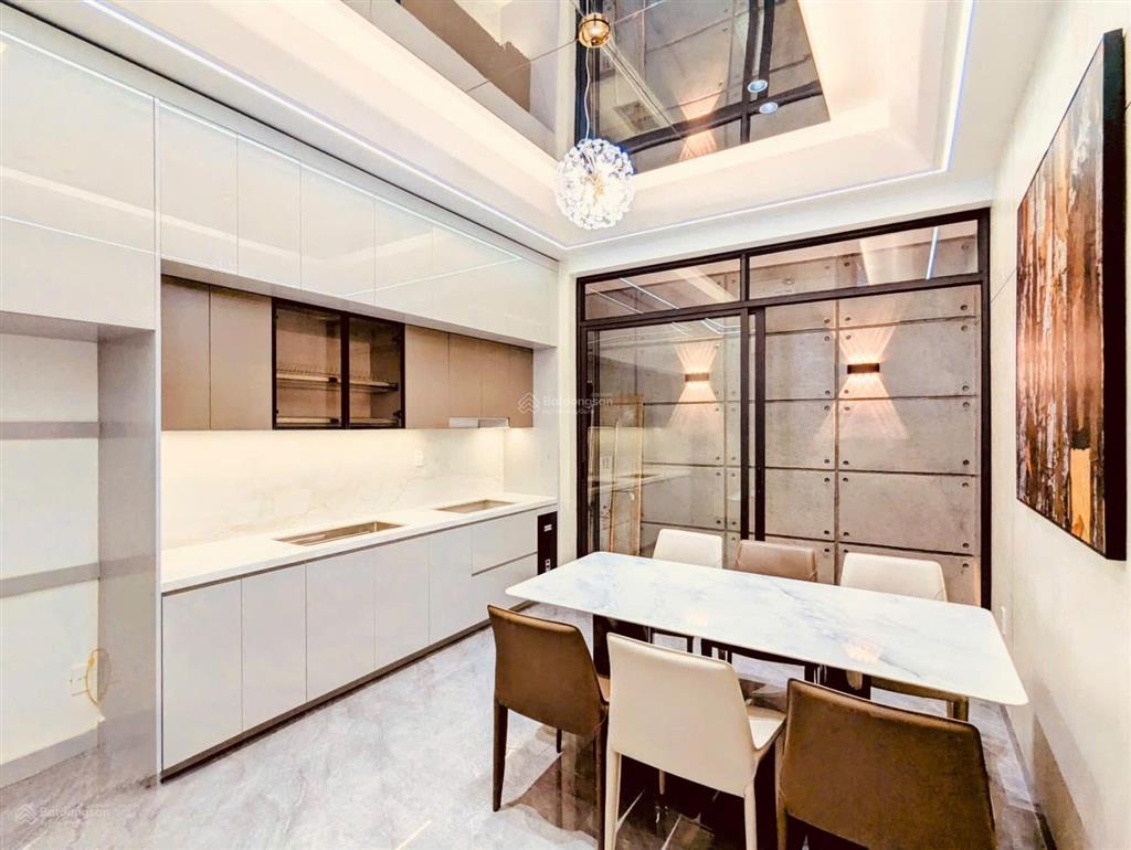 Nhà đẹp thang máy  full nội thất tuyến 2 lê lợi