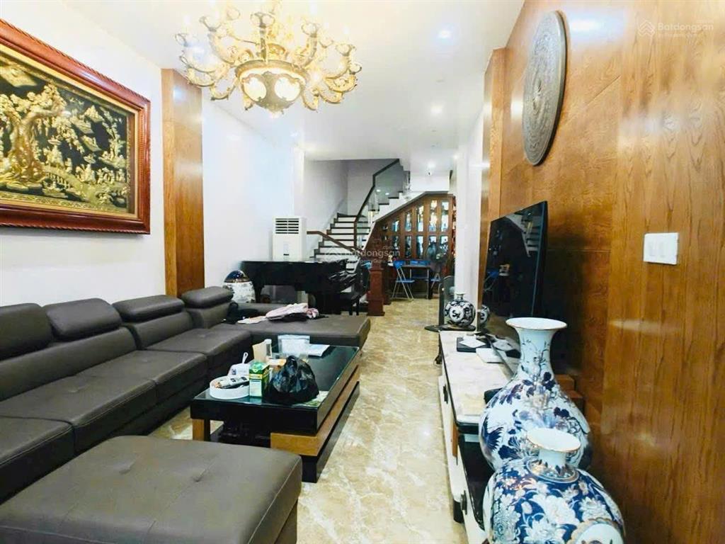 Bán căn nhà  hai bà trưng  phường lê chân  hải phòng .