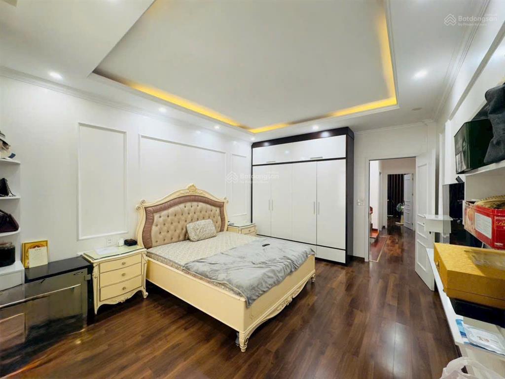 Nhà mặt đường 30m lô lê hồng phong !!!