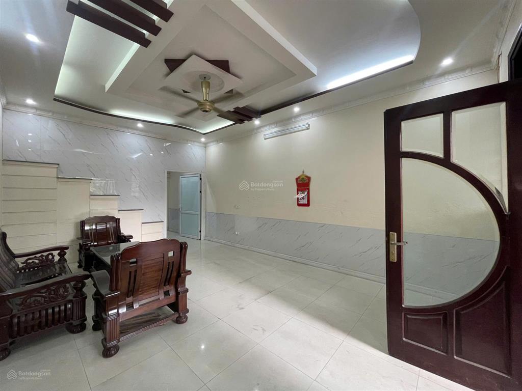 Nhà 3,5 tầng sân cổng view công viên khu phân lô pg an đồng