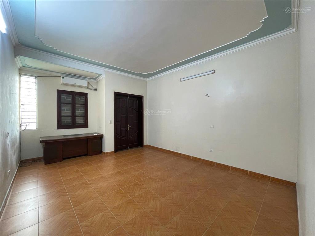 Nhà 3,5 tầng sân cổng view công viên khu phân lô pg an đồng