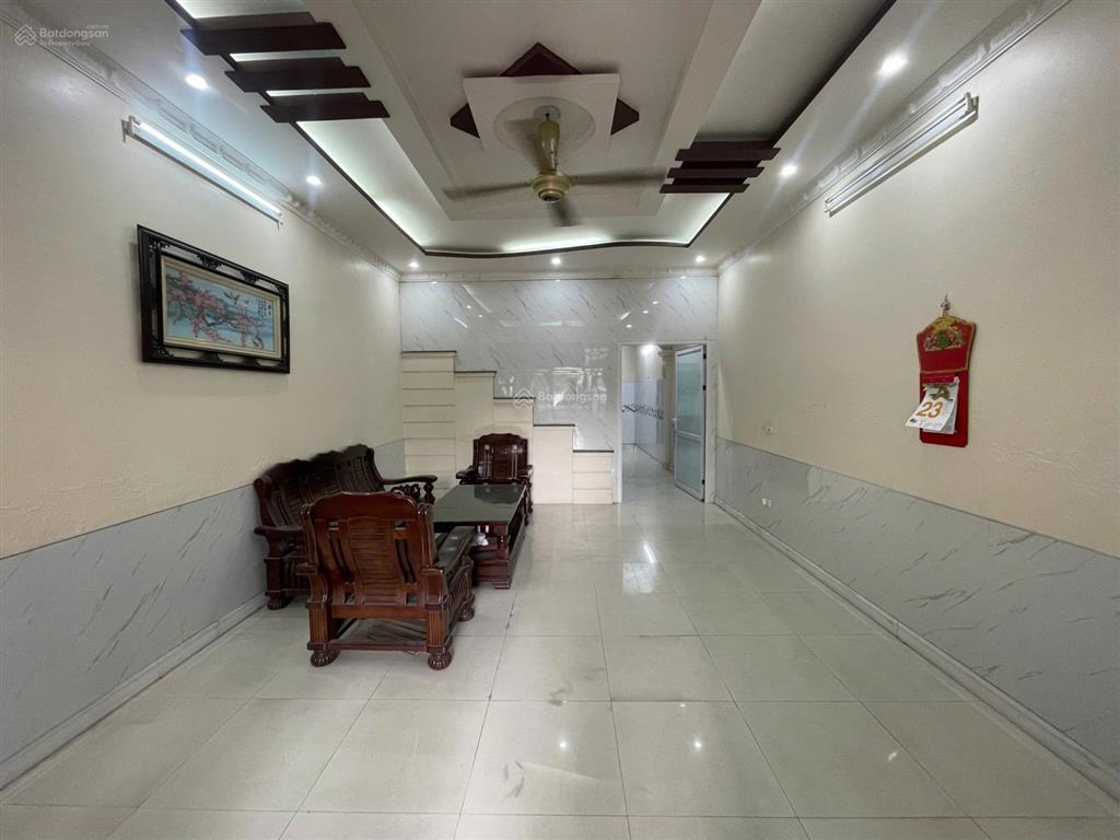 Nhà 3,5 tầng sân cổng view công viên khu phân lô pg an đồng
