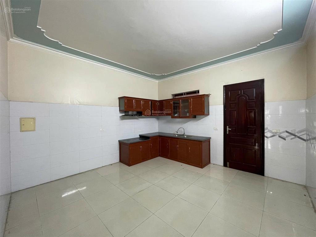 Nhà 3,5 tầng sân cổng view công viên khu phân lô pg an đồng