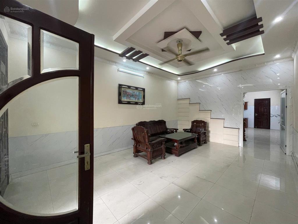 Nhà 3,5 tầng sân cổng view công viên khu phân lô pg an đồng