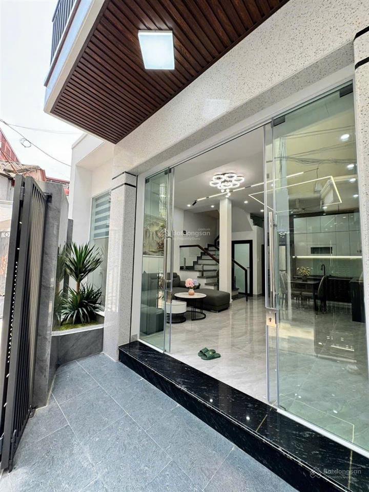 Nhà đẹp lê lợi  sân cổng riêng biệt  chỉ việc xách vali về ở!
