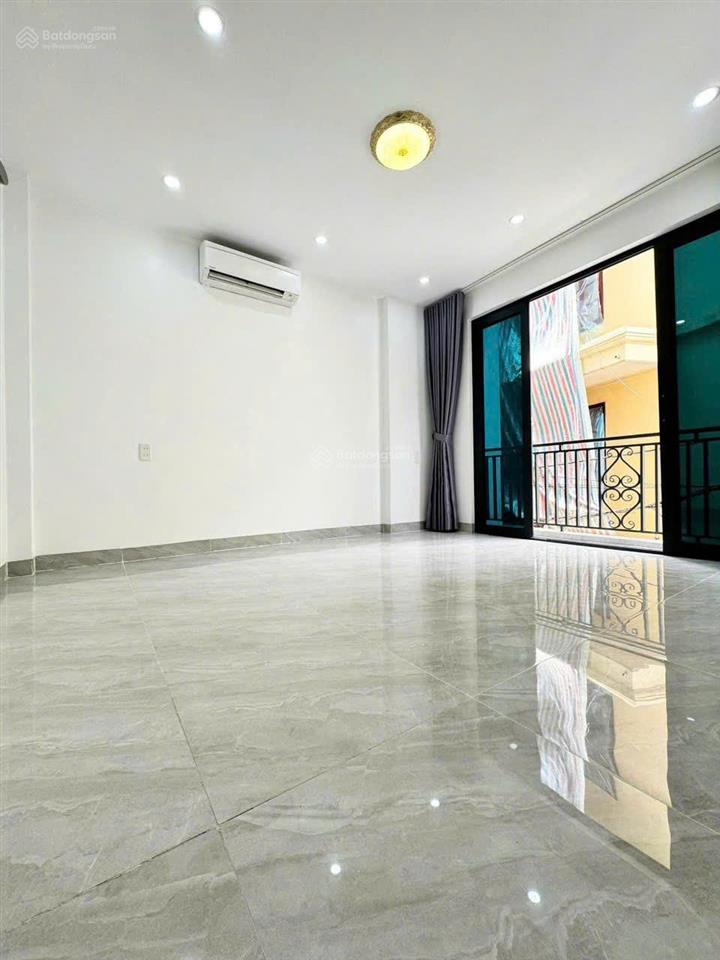 Nhà đẹp lê lợi  sân cổng riêng biệt  chỉ việc xách vali về ở!