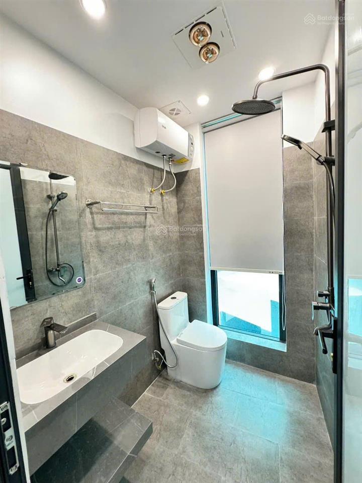 Nhà đẹp lê lợi  sân cổng riêng biệt  chỉ việc xách vali về ở!