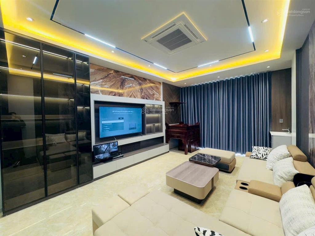 Bán nhà lê hồng phong  hải phòng căn 5,5 tầng thang máy gốc dân full nội thất