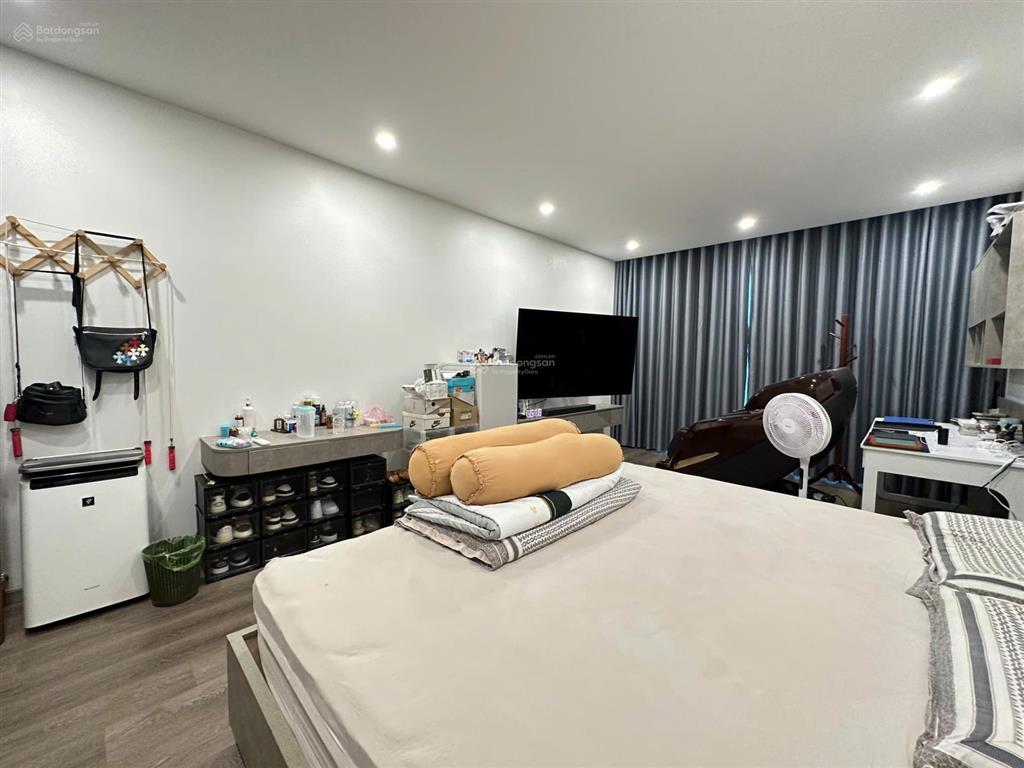 Nhà mặt đường 15m khu phân lô lê hồng phong, quận ngô quyền