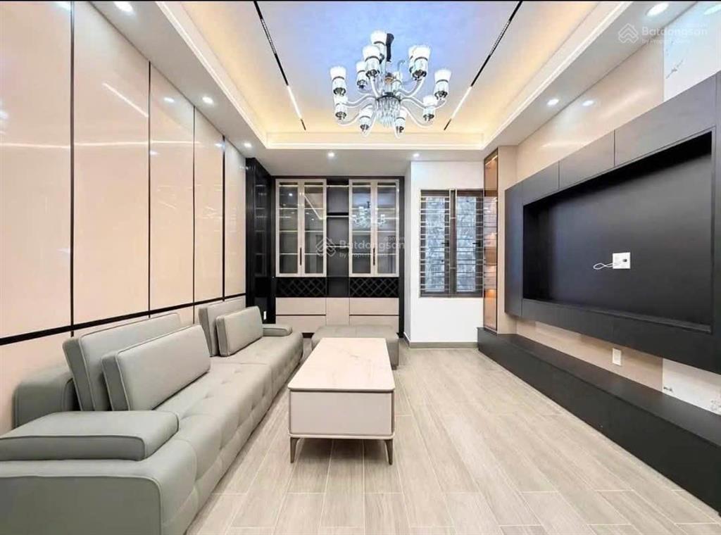 Nhà 4 tầng thang máy  khu vực phương lưu. diện tích 66,6m mặt tiền đẹp