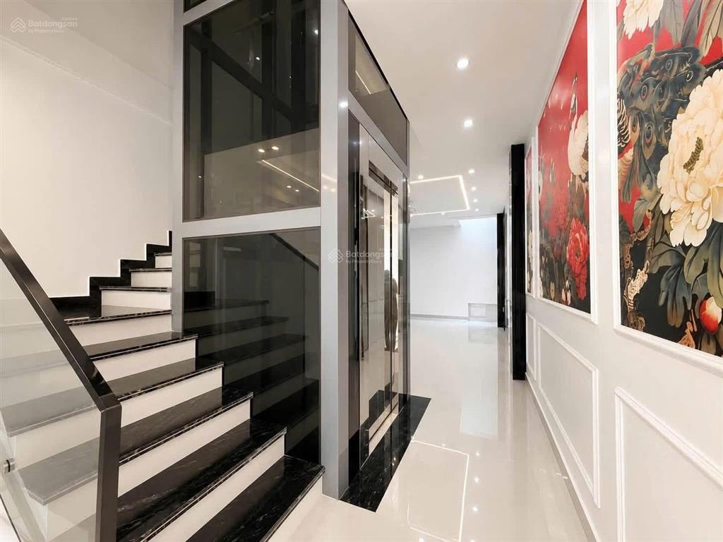 Nhà 4 tầng thang máy  khu vực phương lưu. diện tích 66,6m mặt tiền đẹp