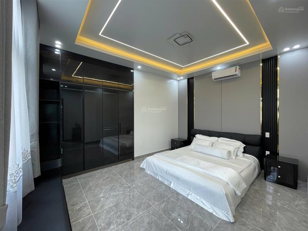 Bán nhà phố đông khê 5 tầng thang máy độc lập mới keng
