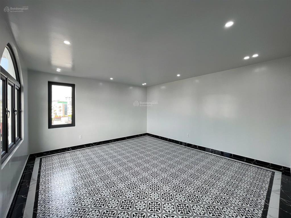 Bán nhà phố đông khê 5 tầng thang máy độc lập mới keng