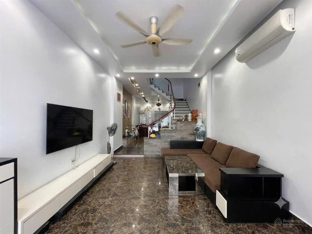  bán nhà dân xây tuyến 2 lê hồng phong
 diện tích 60m2 ngang 4m dài 15m
 công năng sử dụng 3 n