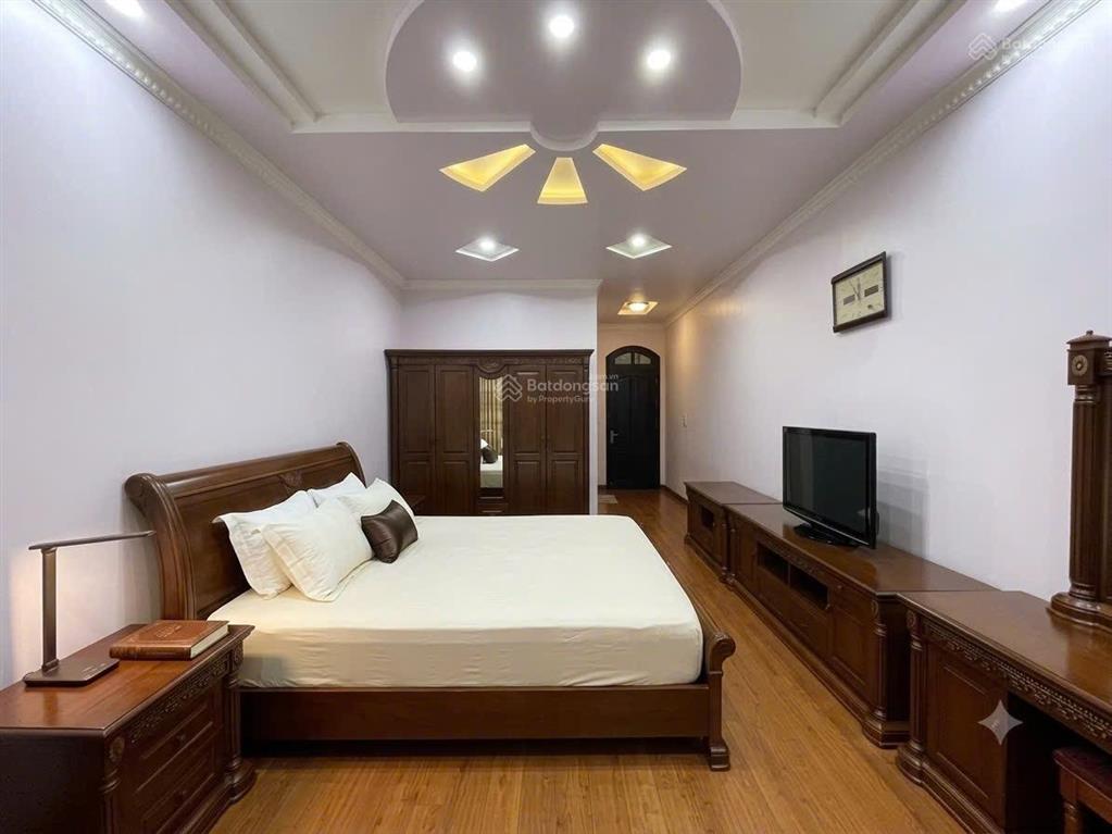 Bán nhà mặt đường văn cao nhà đẹp, nội thất cao cấp