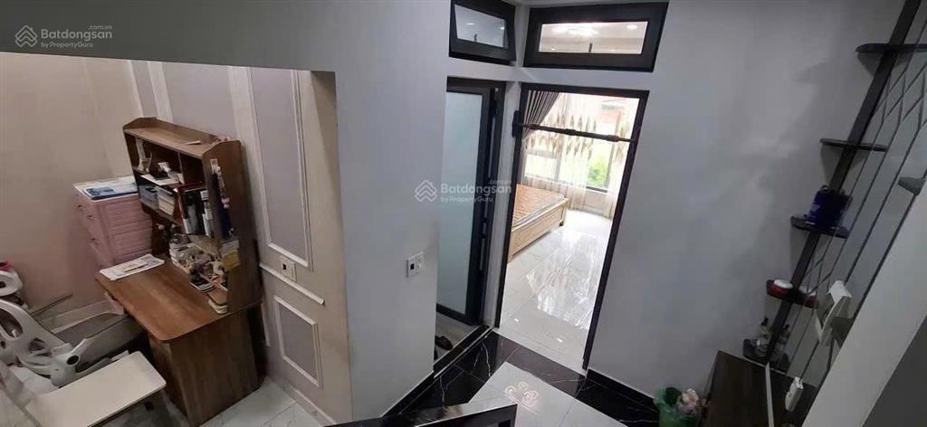 Bán căn nhà 04 tầng độc lập tại tuyến 2 hoàng thế thiện
