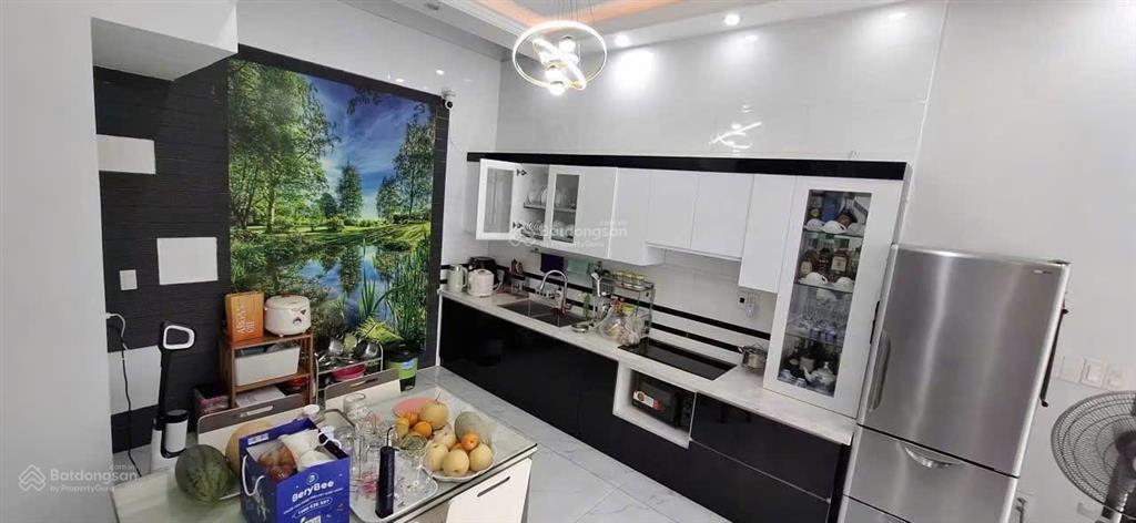 Bán căn nhà 04 tầng độc lập tại tuyến 2 hoàng thế thiện