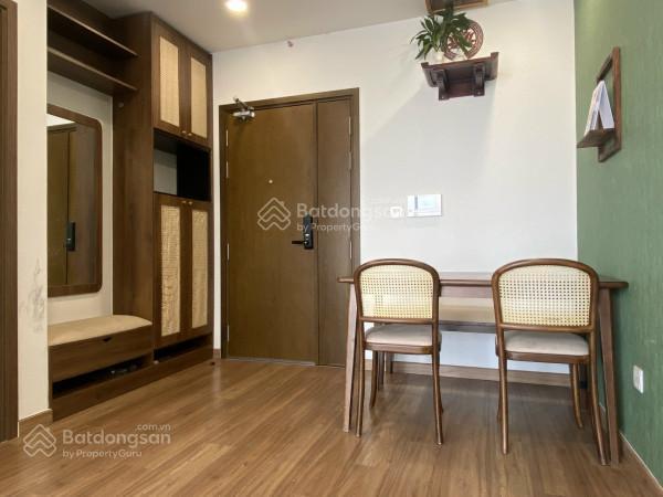 Vào ở ngay 18.5tr/th  nội thất đẹpch 3pn2wc eco green  mặt tiền nguyễn văn linh. 0902 651 ***