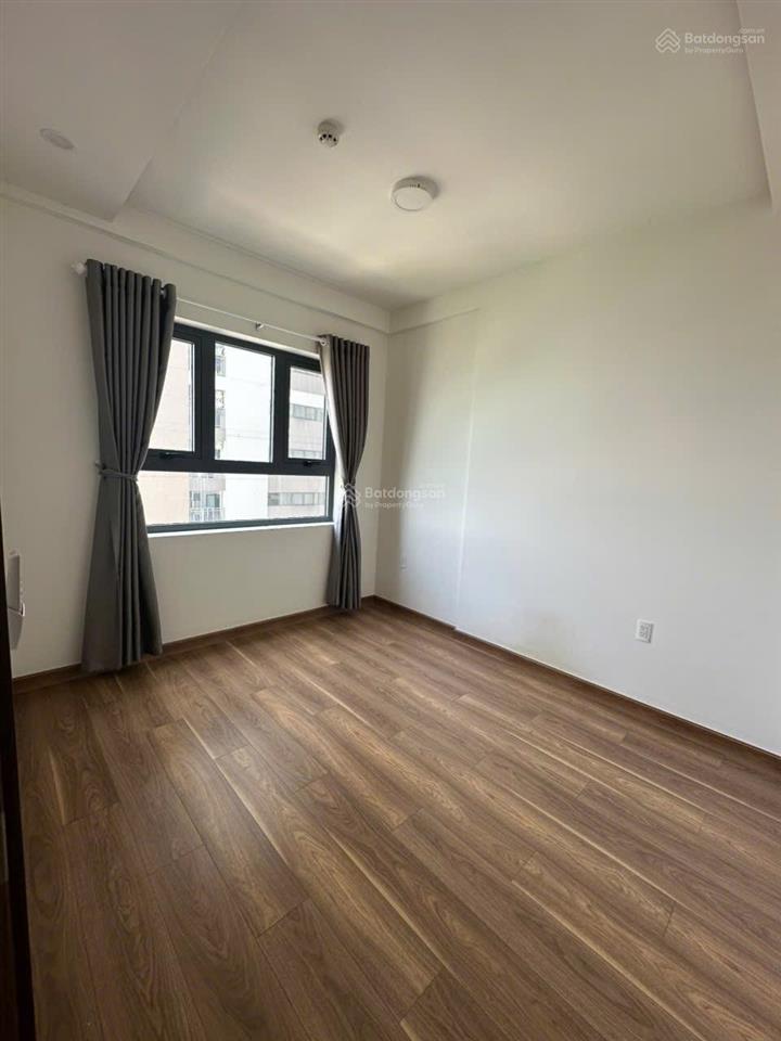 Cần bán nhanh căn 2pn q7 riverside 3.8 tỷ view sông có hđmb, bao thuế phí.  0902 651 ***