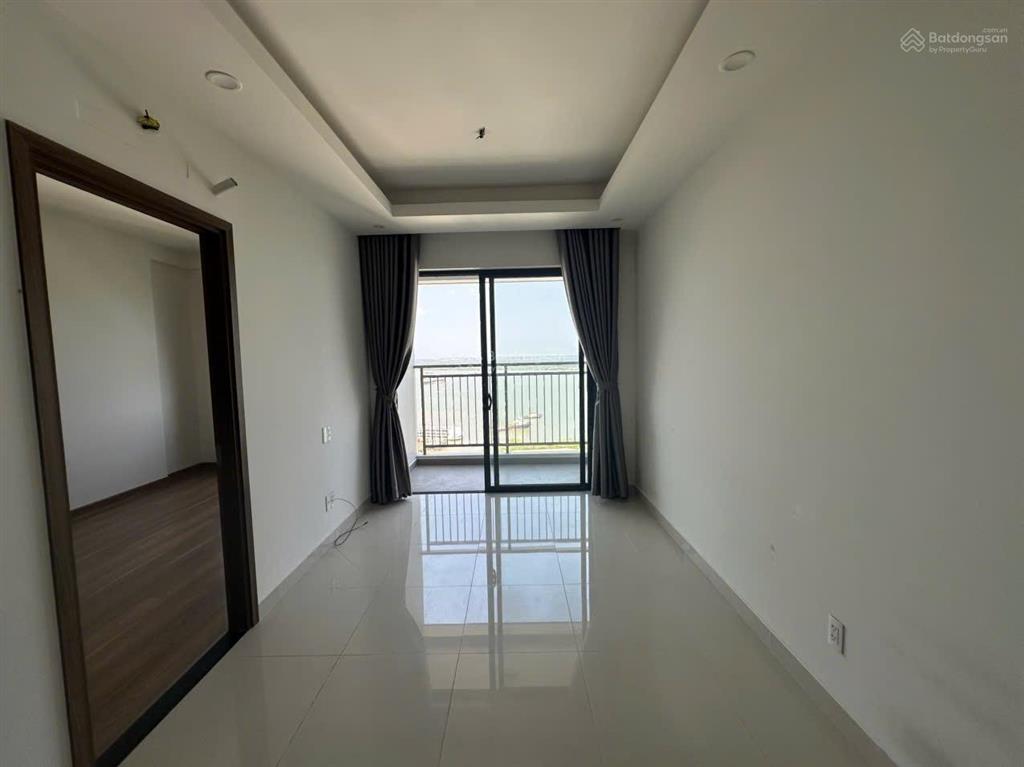 Cần bán nhanh căn 2pn q7 riverside 3.8 tỷ view sông có hđmb, bao thuế phí.  0902 651 ***