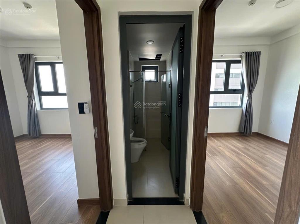 Cần bán nhanh căn 2pn q7 riverside 3.8 tỷ view sông có hđmb, bao thuế phí.  0902 651 ***
