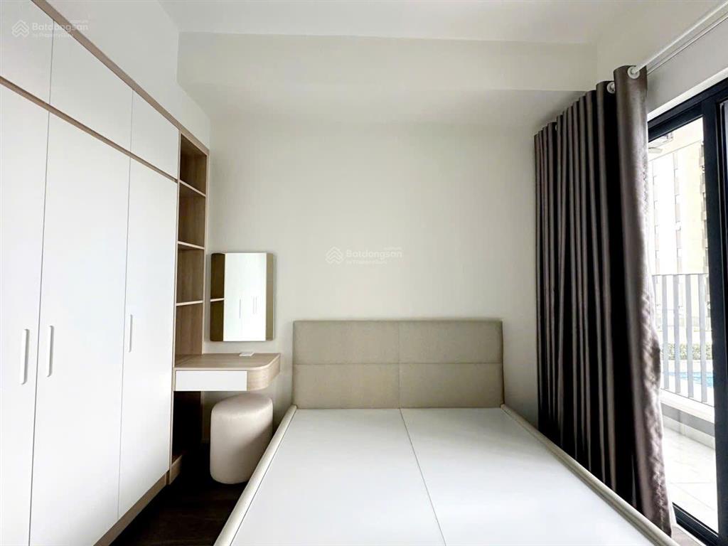 Bán căn hộ chính chủ 2pn  giá 5,7 tỷ ntcb, view đẹp, nhà mới, đầy đủ tiện nghi!