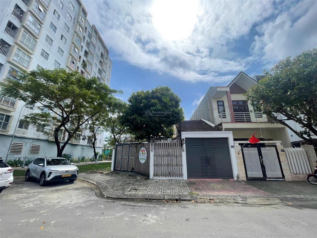 Đất đẹp phong bắc 7, ngang 10m, hiếm, dt 190m, gần công viên. giá 7.8 tỷ