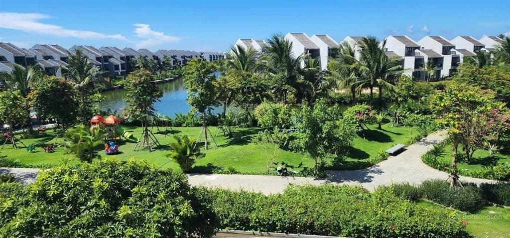 Bán căn biệt thự dự án casamia view sông hội an. diện tích đất 303m,ngoài mặt sông 150m được sử dụg