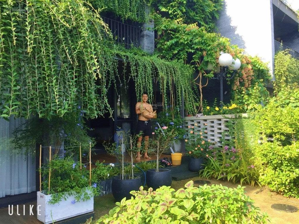 Bán căn biệt thự dự án casamia view sông hội an. diện tích đất 303m,ngoài mặt sông 150m được sử dụg