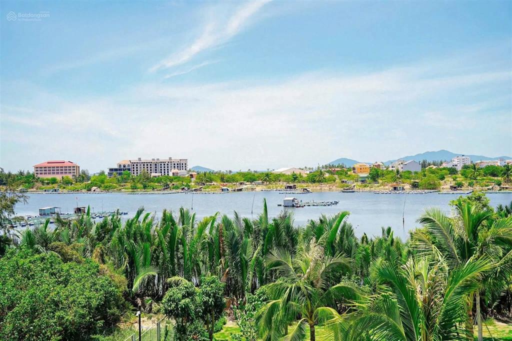 Bán căn biệt thự dự án casamia view sông hội an. diện tích đất 303m,ngoài mặt sông 150m được sử dụg