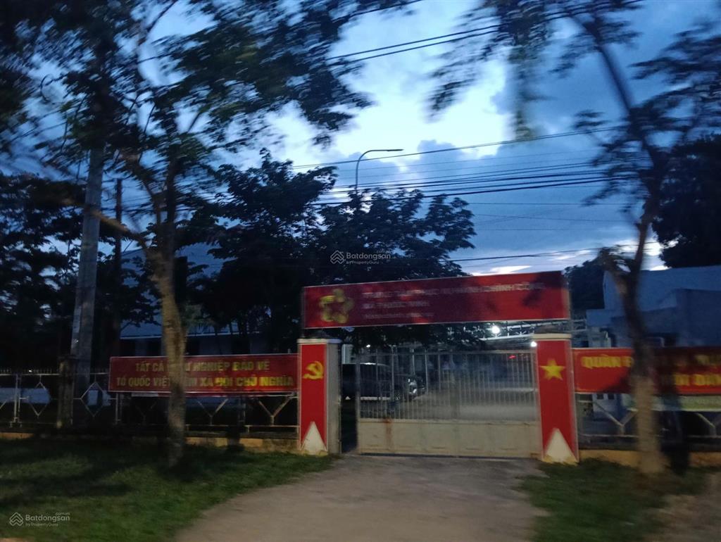 Mặt tiền quốc lộ 14c hay còn gọi là tỉnh lộ 788b, ngang 20 dài 50 nở hậu buôn bán kinh doanh tốt