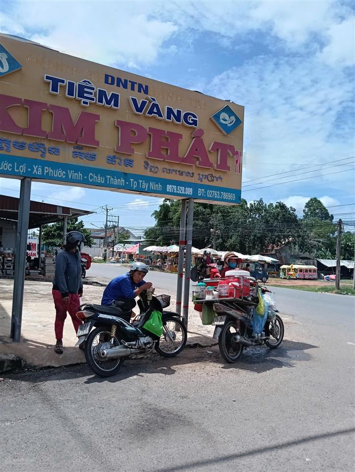 Mặt tiền quốc lộ 14c hay còn gọi là tỉnh lộ 788b, ngang 20 dài 50 nở hậu buôn bán kinh doanh tốt