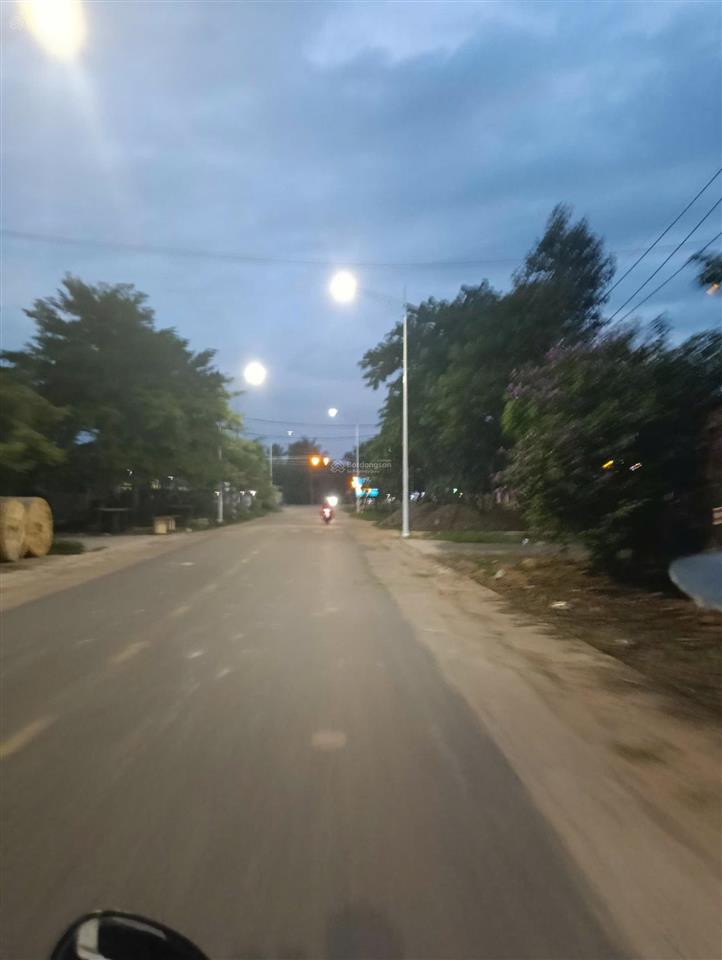 Mặt tiền quốc lộ 14c hay còn gọi là tỉnh lộ 788b, ngang 20 dài 50 nở hậu buôn bán kinh doanh tốt