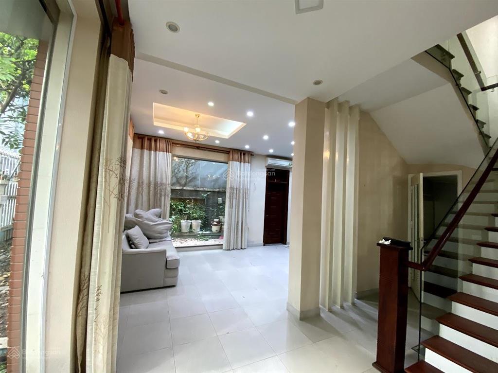 Chính chủ bán lô biệt thự song lập làng việt kiều châu âu