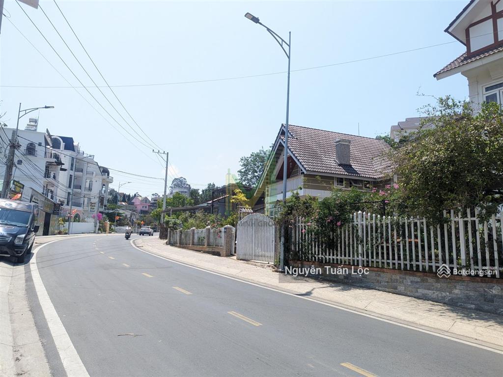 Cần bán villa gần 500m2 ba mặt tiền chính tô hiến thành, đà lạt, siêu view nhìn thành phố.