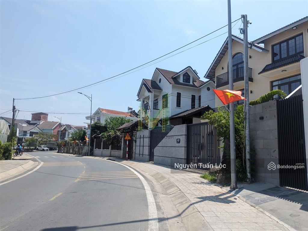 Cần bán villa gần 500m2 ba mặt tiền chính tô hiến thành, đà lạt, siêu view nhìn thành phố.